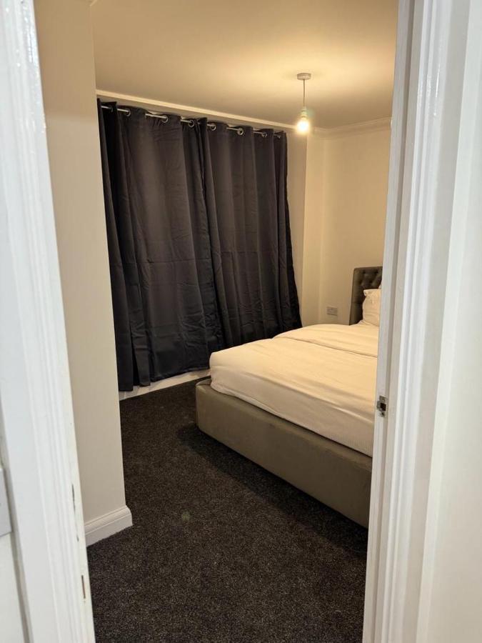 Luxury Apartments Dagenham Eksteriør billede